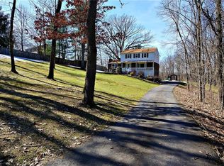 131 Valley View Rd, Eighty Four, PA 15330