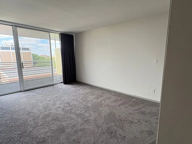 Sky Park Apartments — Photo 24