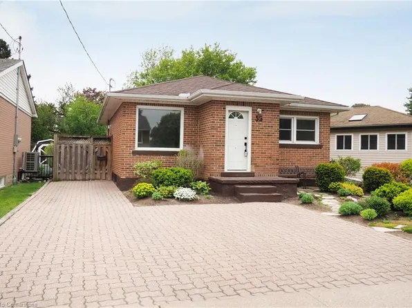 55 Hoffman St, Kitchener, ON N2M 3M8