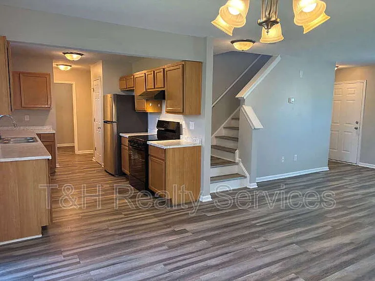 7952 Amadeus Dr — Photo 7