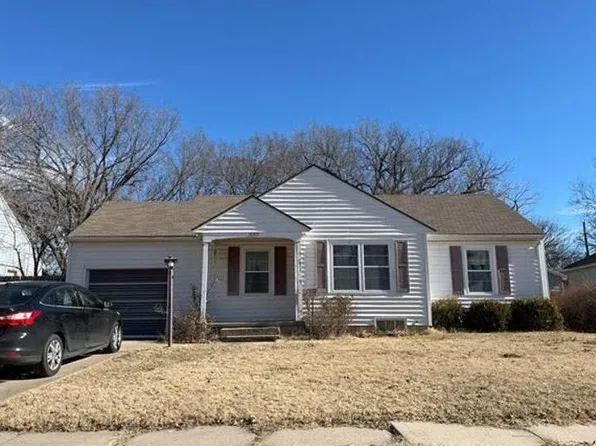 832 N Pinecrest St, Wichita, KS 67208