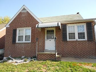 2nd image of 1609 E Latimer Pl