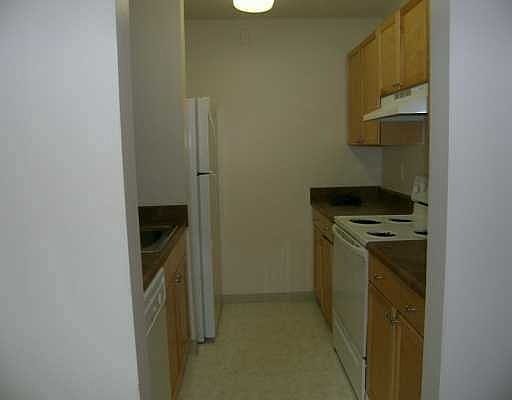 2nd image of 713 Meadows Circle #713