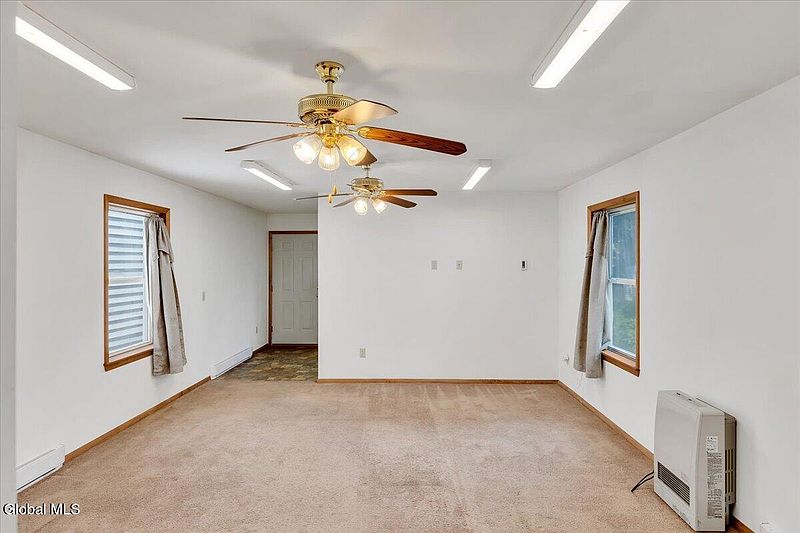 5th image of 647 3rd Street