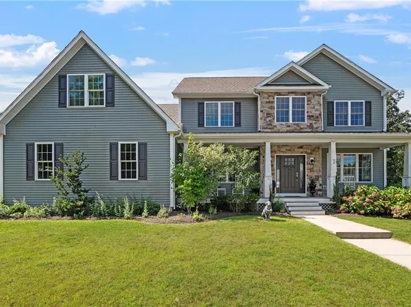 93 Cedar Forest Rd, Smithfield, RI 02917