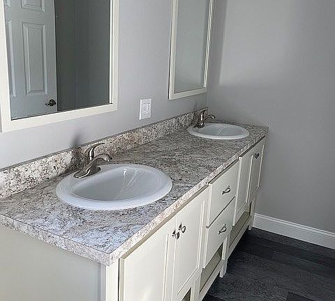 5th image of 102 Seymour Ln