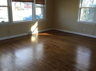 2512 Jenlee Ln, Shively, KY 40216