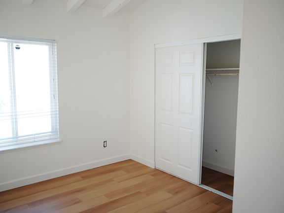 5th image of 7330 Amanda Ct