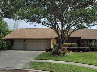 12953 Estates Ter N, Seminole, FL 33776