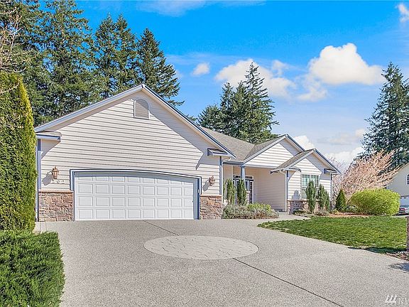 3rd image of 4202 10th Ave NW