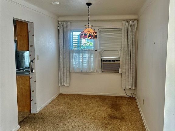 3rd image of 1218 Eastwood Ave
