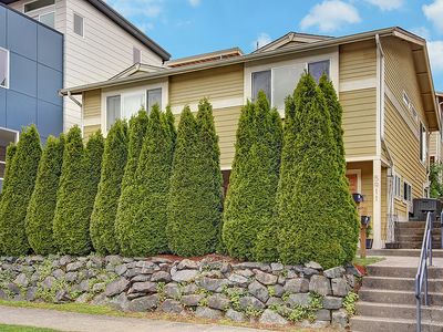 5911A 40th Ave SW, Seattle, WA, 98136