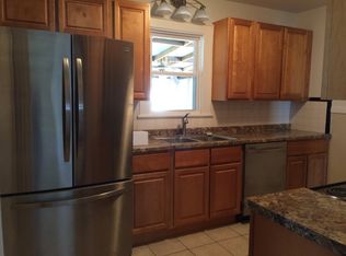 1318 Perry St, Chesapeake, VA 23324