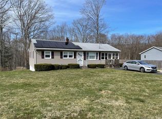 52 Ann Ave, Mystic, CT 06355