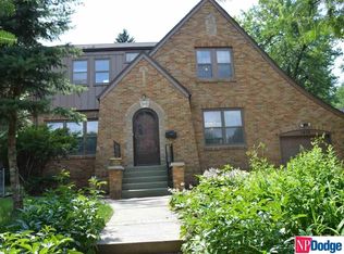 1812 N 52nd St, Omaha, NE 68104