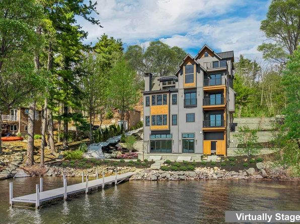 8 Varney Point Road Left, Gilford, NH 03249