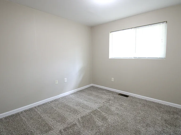 2829 Bahns Dr — Photo 8