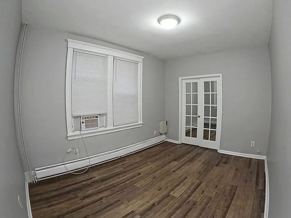 3rd image of 71 Randolph Ave APT 2