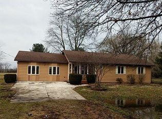 1933 Steinkoenig School Rd #R, Highland, IL 62249