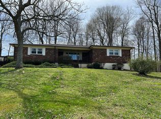 377 W Maple St, Caneyville, KY 42721