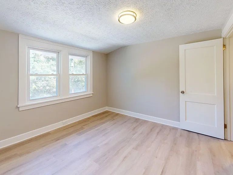 4528 Rainbow Rd — Photo 49