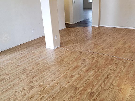 4th image of 15131 W Woodlands Ave