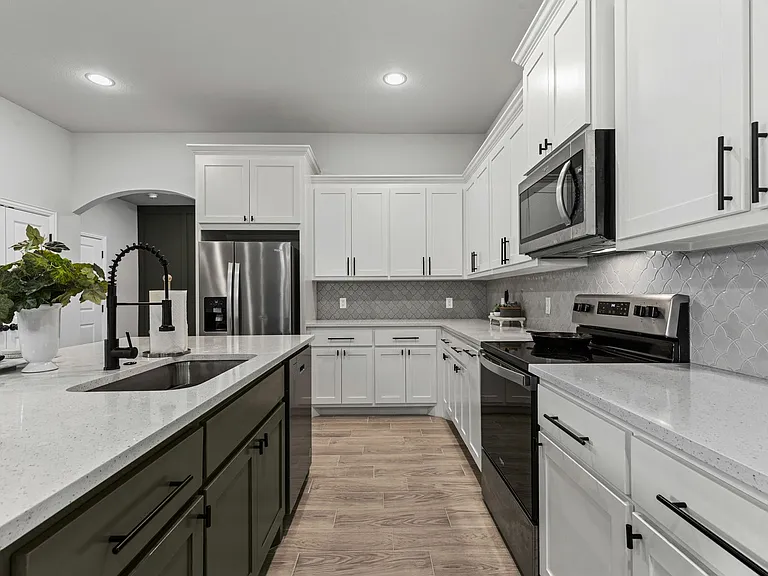 6111 Collins Ct — Photo 23