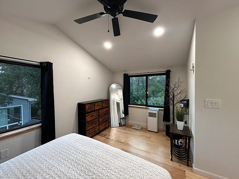 1422 N Arcadia St — Photo 14