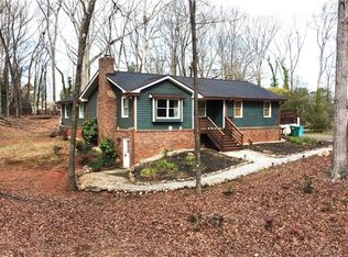 2392 Rockbridge Rd, Stone Mountain, GA 30087