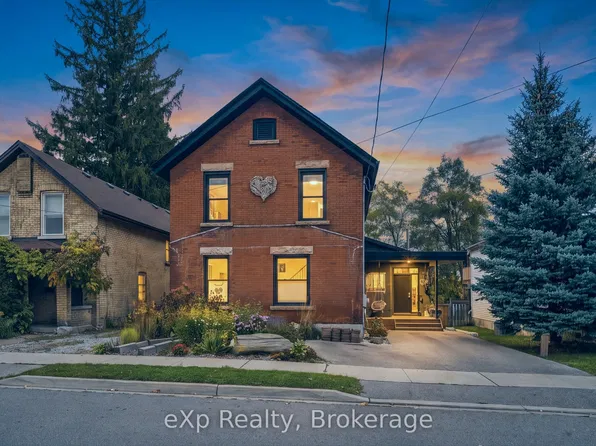 34 Duke St #B, Guelph, ON N1E 5K9