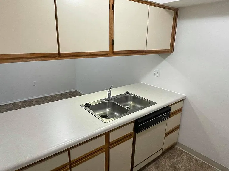 Thornridge Apartments — Photo 89
