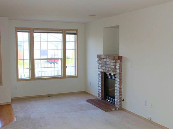 3rd image of 6520 22nd Street Ct NE