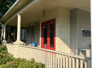 105 W 5th St #C, Muscatine, IA 52761