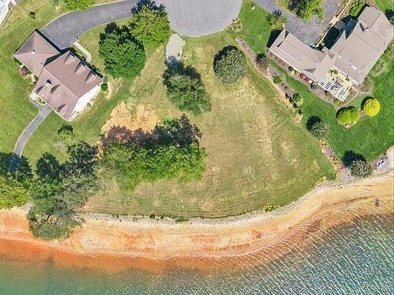 5th image of 432 Bridleridge Rd