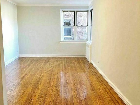 5th image of 63-89 Saunders St #2EE