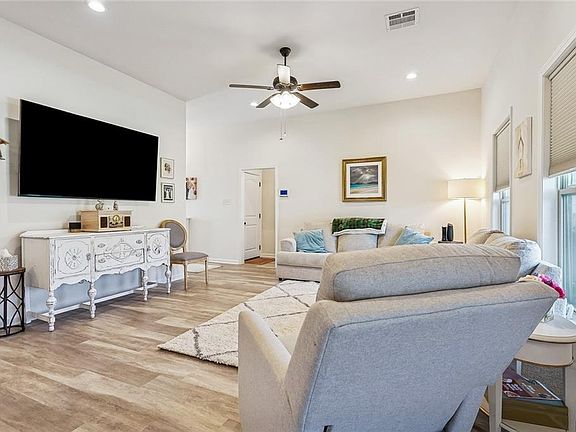 4th image of 42165 Millbrook Way