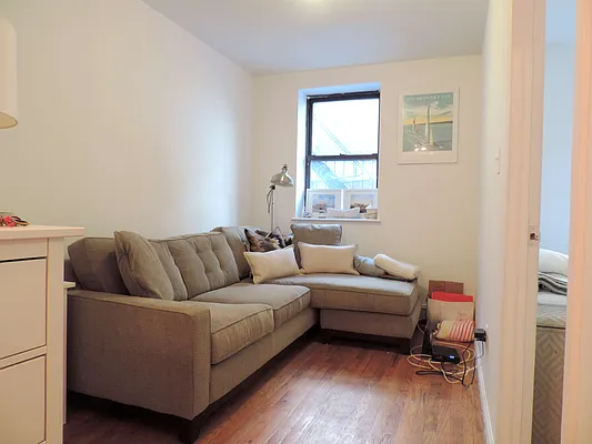 Rented by J Misrahi Realty Corp | media 6