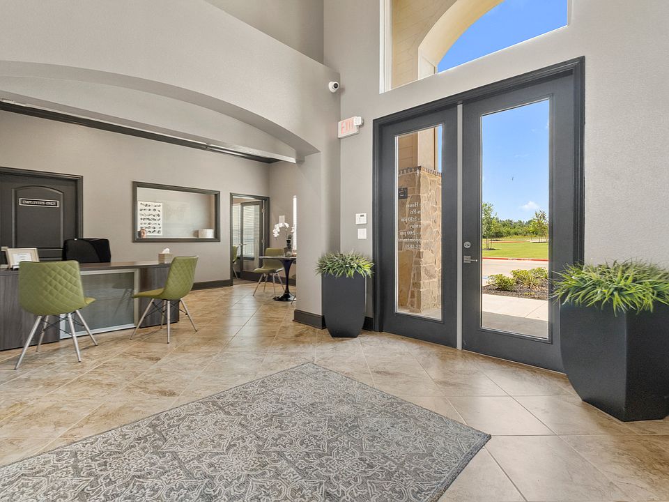 Clubhouse and Leasing office