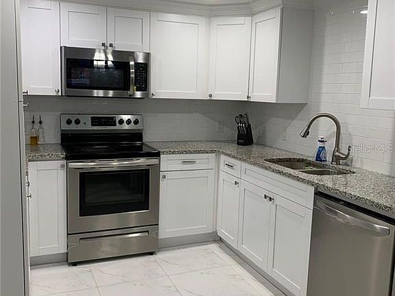 4th image of 4651 Eastwood Ln