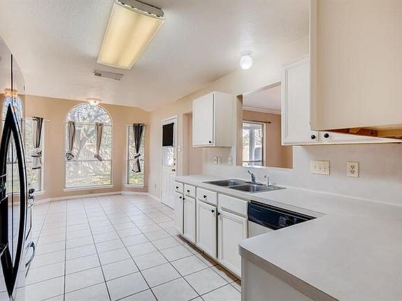 3rd image of 14814 Cypress Green Dr