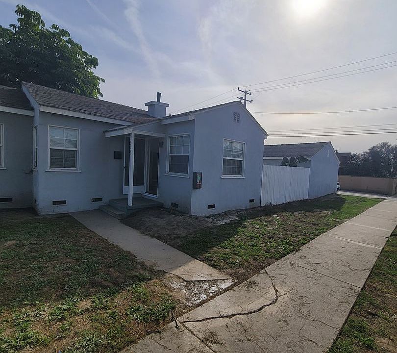 1st image of 2650-2652 E Carson St
