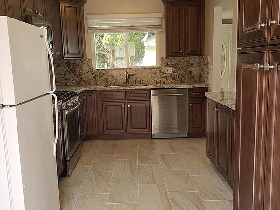 4th image of 8407 San Clemente Way