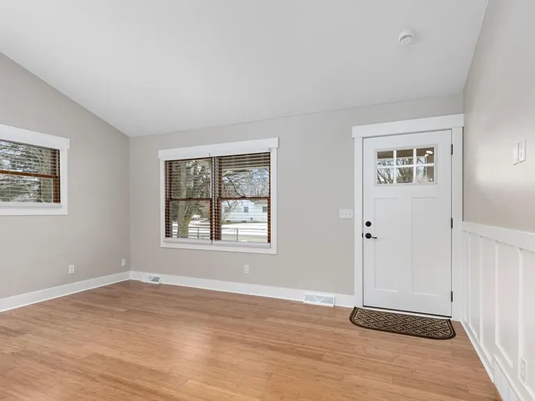292 Jane Ellen Dr SE — Photo 3