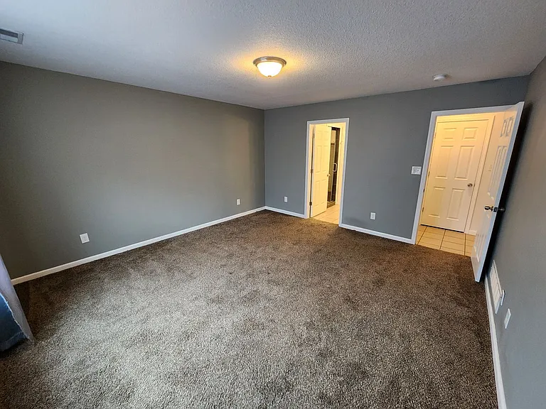 3003 NE Walnut Grove Rd — Photo 14