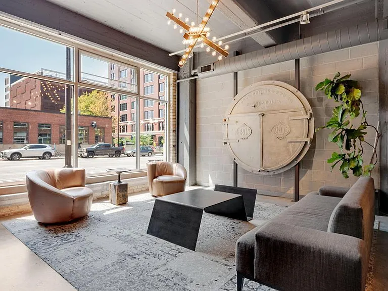 700 Washington Ave N #212 — Photo 22