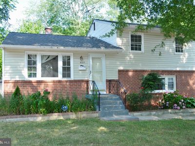 6720 Longridge Dr, Lanham, MD, 20706