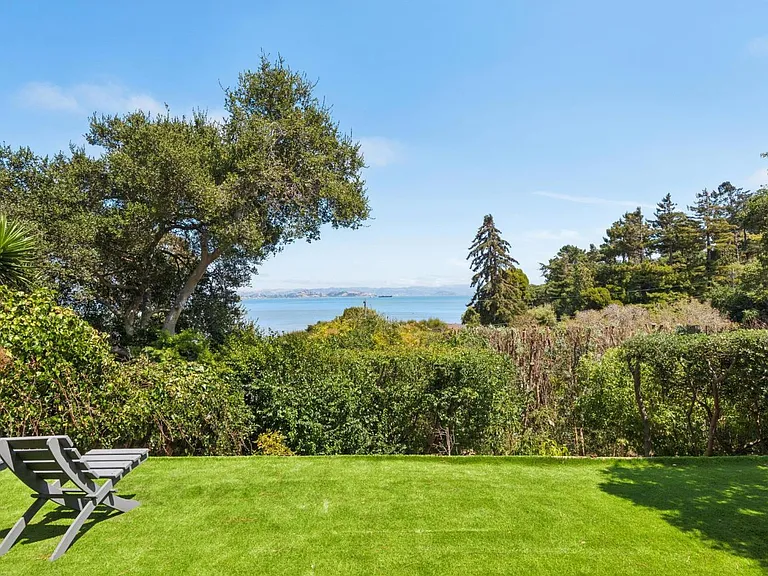 4350 Paradise Dr — Photo 27
