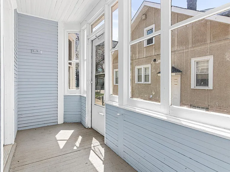 47 Lowry Ave NE #1 — Photo 11