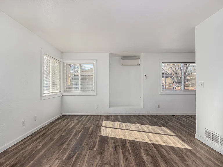 2060 W Iliff Ave — Photo 9