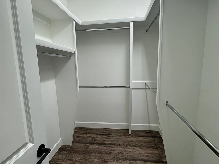 1308 Jackson Ave — Photo 24